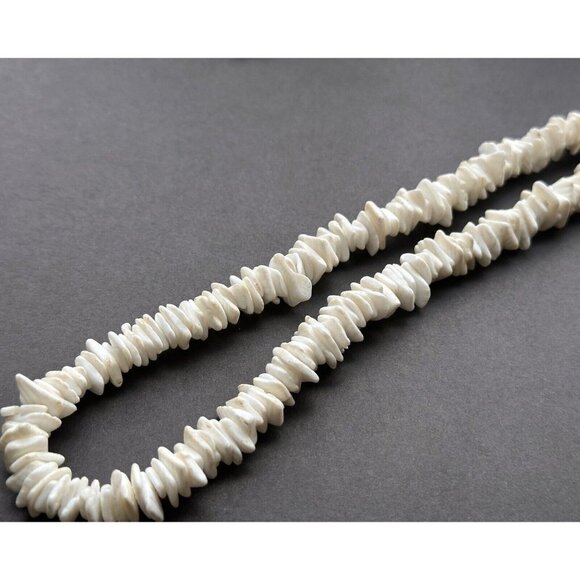 Shell bead, faux beige and white pearls, Olive shell pendant necklace set of 4 - Picture 8 of 10